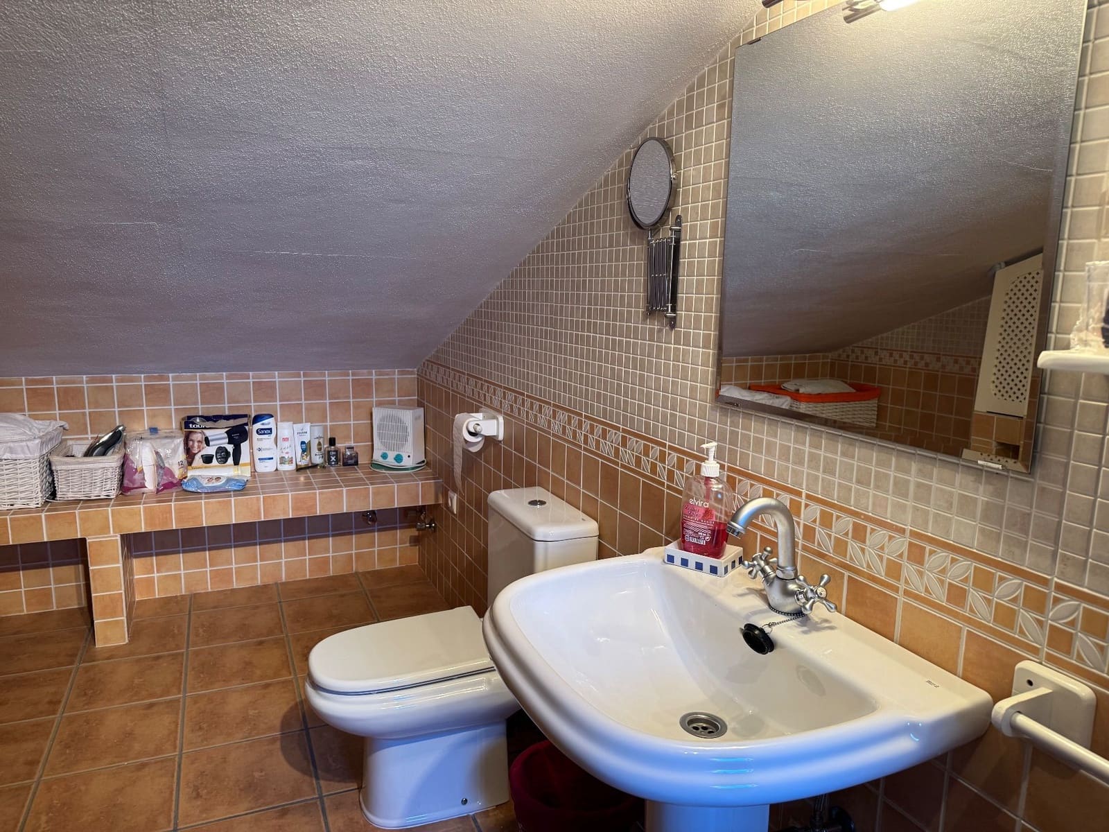 6 slaapkamer Villa te koop in San Vicente de Alcantara met garage - € 650.000 (Ref: 9303059)