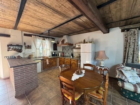 4 soverom Finca/Herregård til salgs i Valencia de Alcantara - € 160 000 (Ref: 9358863)