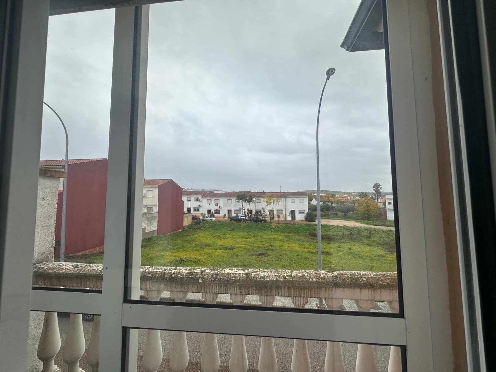 3 bedroom Semi-detached Villa for sale in Villar del Rey - € 100,000 (Ref: 9465200)