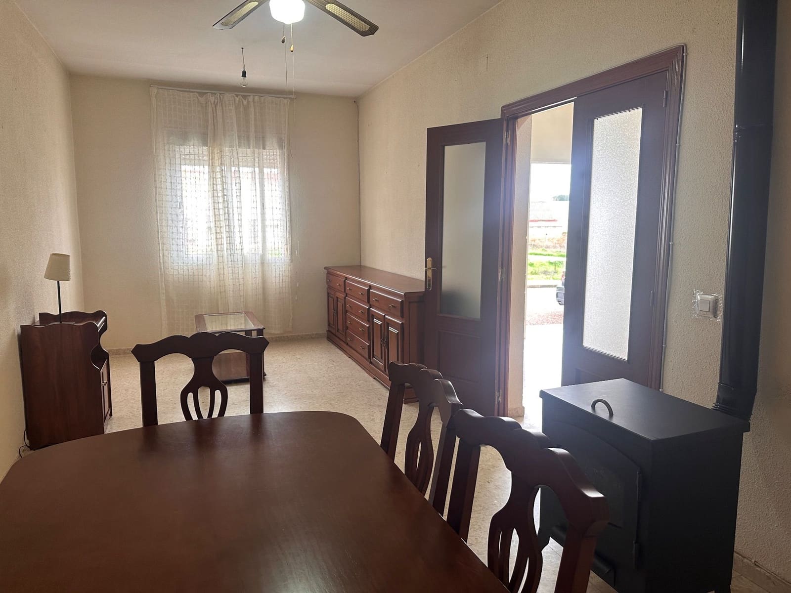 3 bedroom Semi-detached Villa for sale in Villar del Rey - € 100,000 (Ref: 9465200)