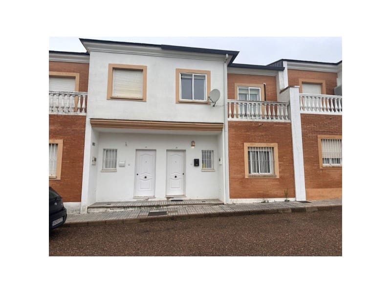 3 bedroom Townhouse for sale in Villar del Rey - € 100,000 (Ref: 9465200)