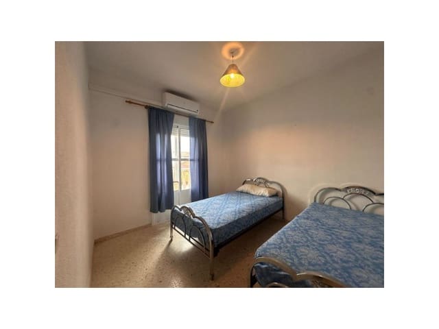 3 slaapkamer Huis te koop in Villar del Rey - € 100.000 (Ref: 9465200)