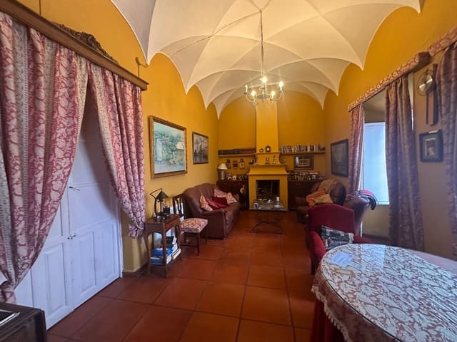 6 soverom Villa til salgs i Fuente de Cantos - € 149 000 (Ref: 9501853)