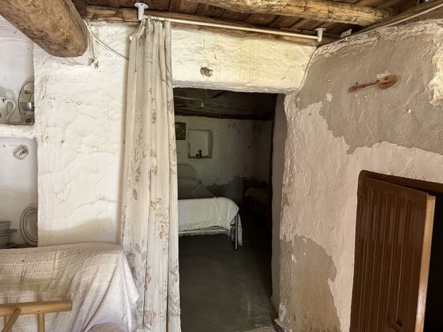 Finca/Casa Rural de 2 habitaciones en Valencia de Alcántara en venta - 50.000 € (Ref: 9643337)