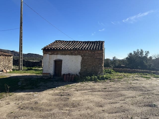 Finca/Casa Rural de 2 habitaciones en Valencia de Alcántara en venta - 50.000 € (Ref: 9643337)