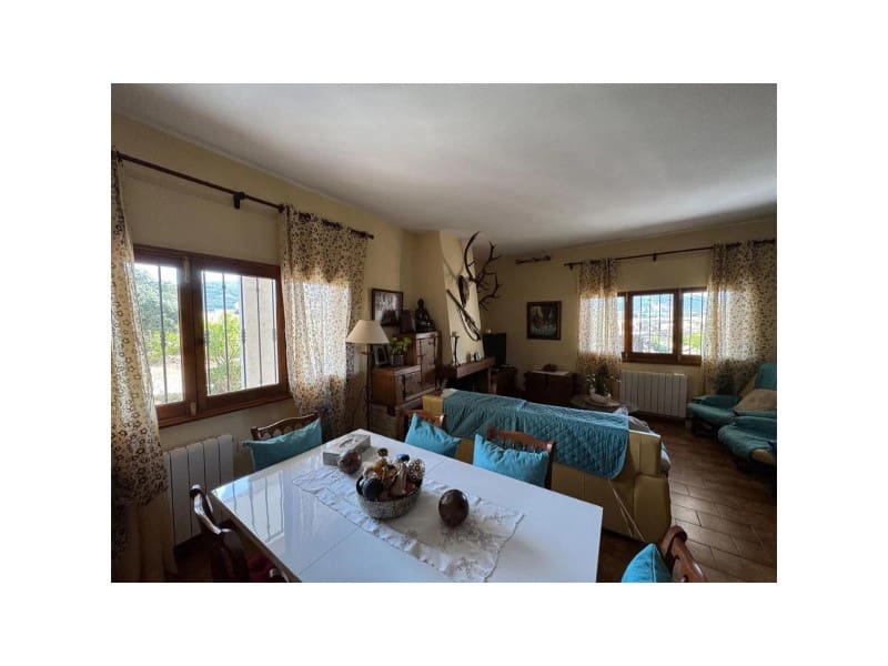 Finca/Casa Rural de 4 habitaciones en Santiago de Alcántara en venta con piscina - 195.000 € (Ref: 9643342)