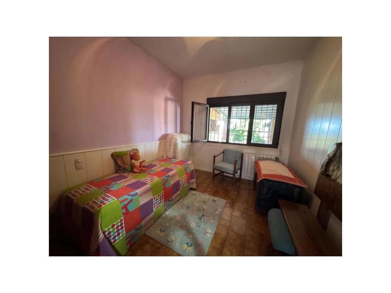 Finca/Casa Rural de 4 habitaciones en Santiago de Alcántara en venta con piscina - 195.000 € (Ref: 9643342)