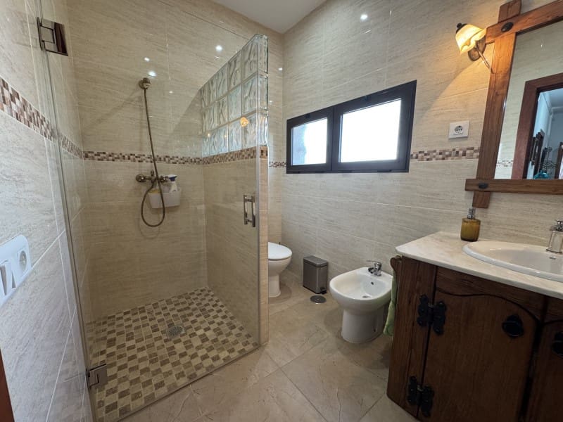 4 slaapkamer Finca/Landhuis te koop in Santiago de Alcantara met zwembad garage - € 195.000 (Ref: 9643342)