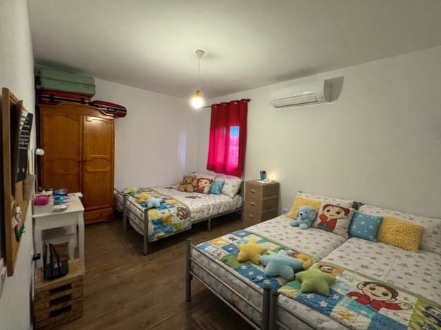 2 slaapkamer Finca/Landhuis te koop in San Vicente de Alcántara met zwembad garage - € 295.000 (Ref: 9643343)