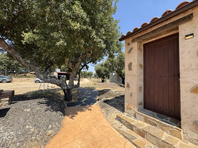 2 soverom Finca/Herregård til salgs i San Vicente de Alcántara med svømmebasseng garasje - € 238 000 (Ref: 9643343)