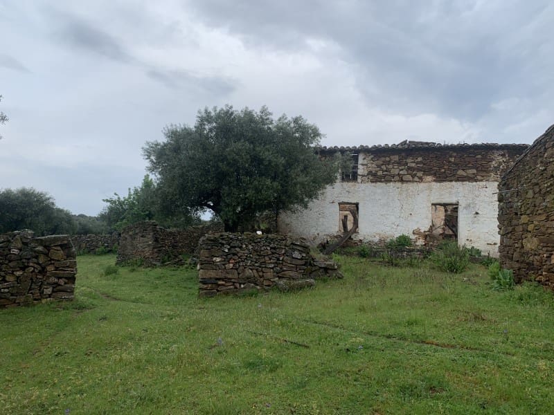 Finca/Casa Rural de 2 habitaciones en San Vicente de Alcántara en venta - 45.000 € (Ref: 9643345)