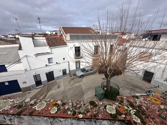 Casa de 3 habitaciones en San Vicente de Alcántara en alquiler - 360 € (Ref: 9643349)