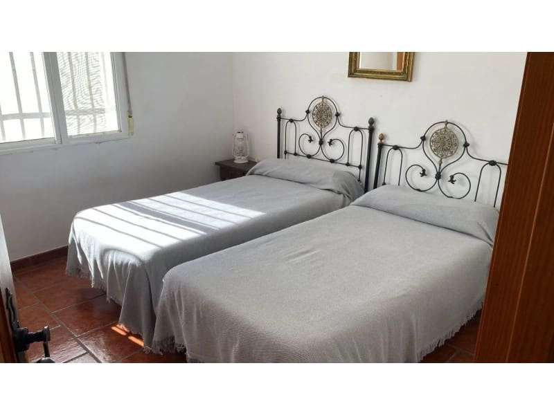 3 sypialnia Finka/Dom wiejski do wynajęcia w La Codosera - 690 € (Ref: 9643350)