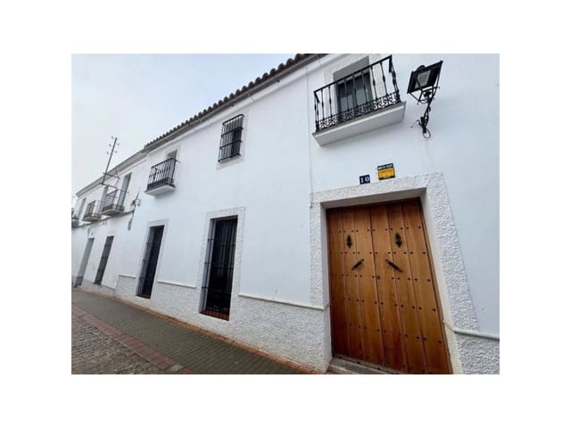 6 makuuhuone Huvila myytävänä paikassa Fuente de Cantos mukana 
autotalli - 149 000 € (Ref: 9643351)