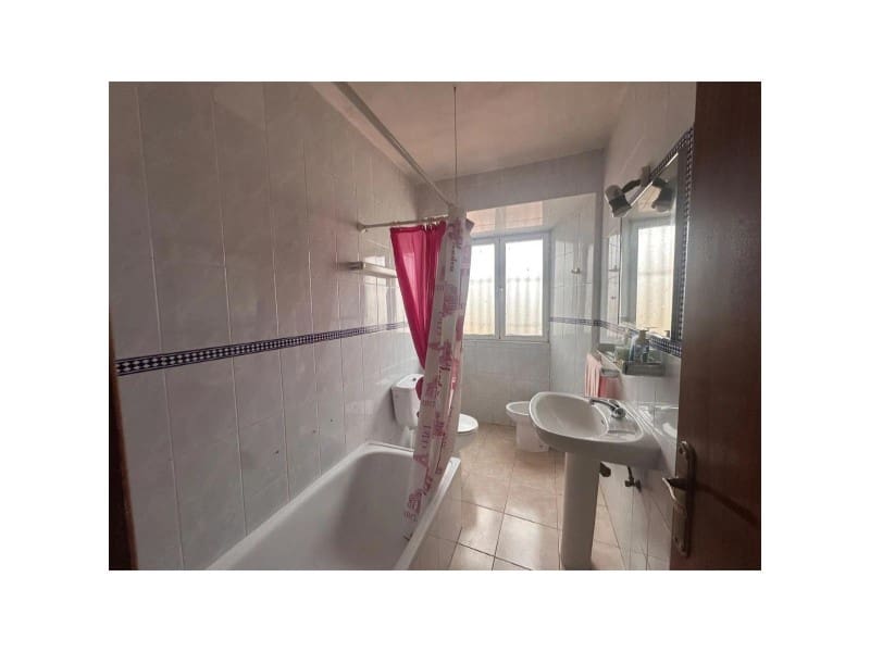 6 makuuhuone Huvila myytävänä paikassa Fuente de Cantos mukana 
autotalli - 149 000 € (Ref: 9643351)