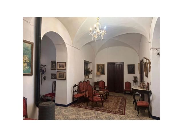 6 makuuhuone Huvila myytävänä paikassa Fuente de Cantos mukana 
autotalli - 149 000 € (Ref: 9643351)