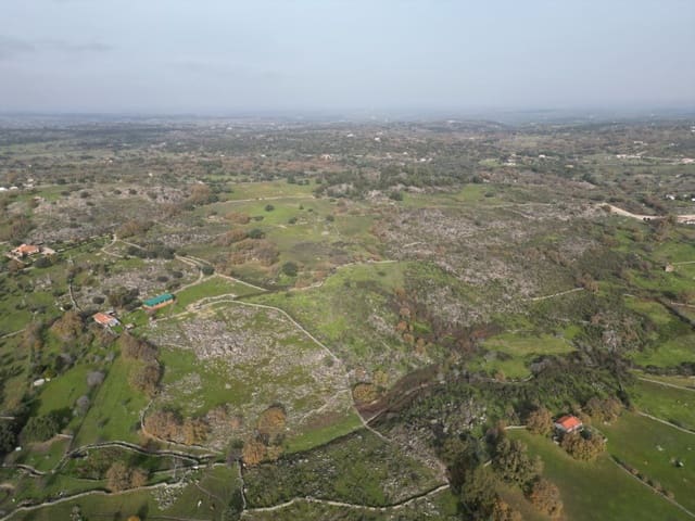 Finca/Casa Rural de 1 habitación en Valencia de Alcántara en venta - 38.000 € (Ref: 9643352)