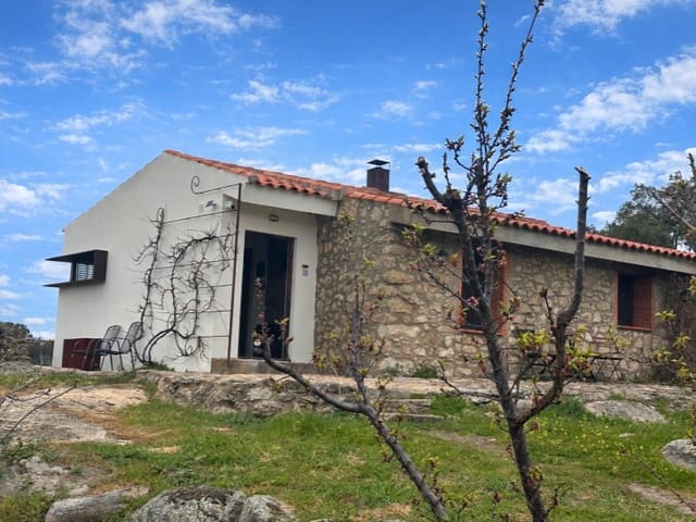 2 bedroom Finca/Country House for sale in Valencia de Alcántara - € 245,000 (Ref: 9670327)