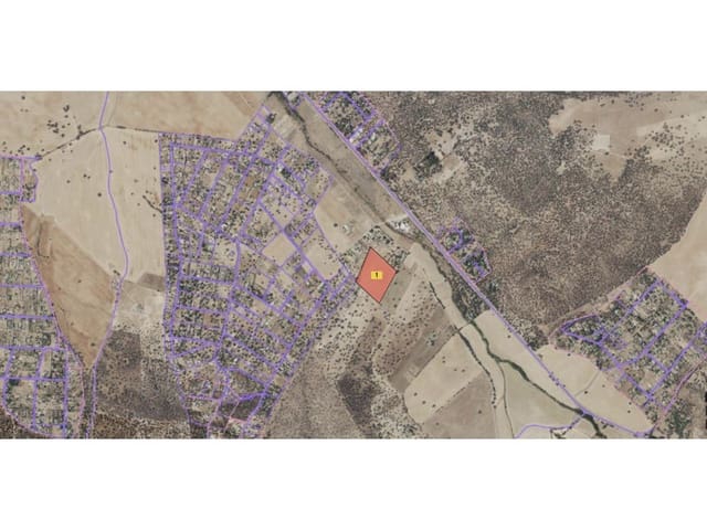 Grunde uden byggetilladelser til salg i Dehesilla de Calamón - Campomanes, Badajoz by - € 250.000 (Ref: 9721511)