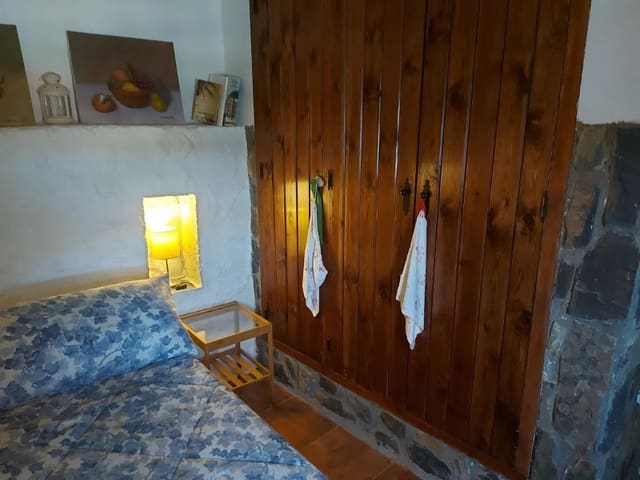 Finca/Casa Rural de 2 habitaciones en San Vicente de Alcántara en venta - 89.900 € (Ref: 9851050)