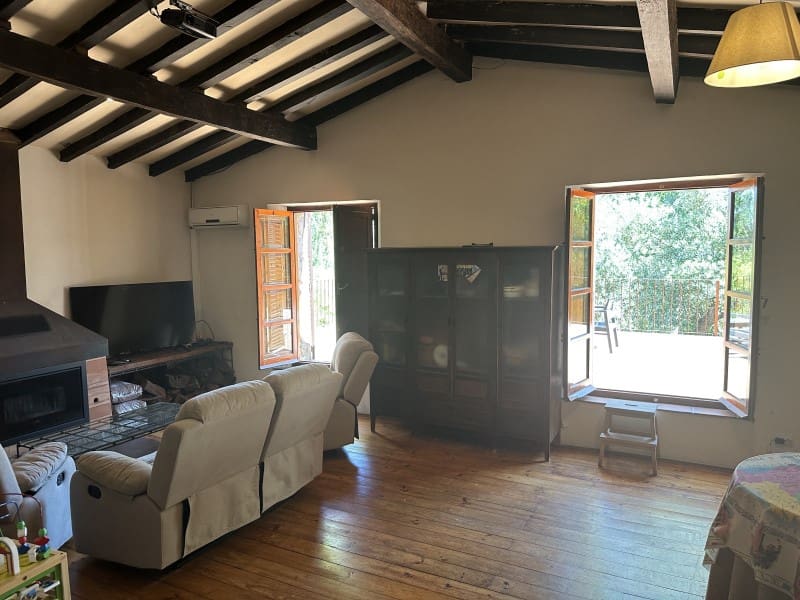 2 makuuhuone Huvila vuokrattavana paikassa Valencia de Alcantara mukana uima-altaan 
autotalli - 950 € (Ref: 9890032)