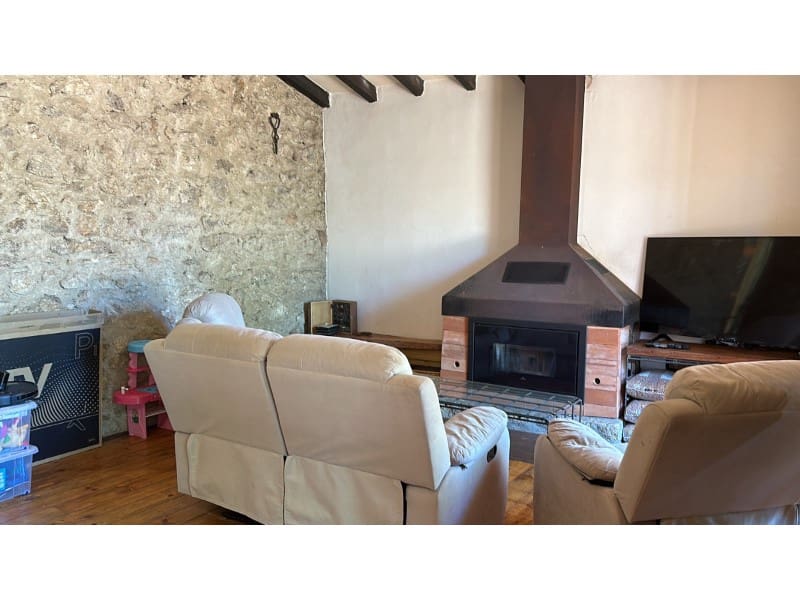 2 makuuhuone Huvila vuokrattavana paikassa Valencia de Alcantara mukana uima-altaan 
autotalli - 950 € (Ref: 9890032)
