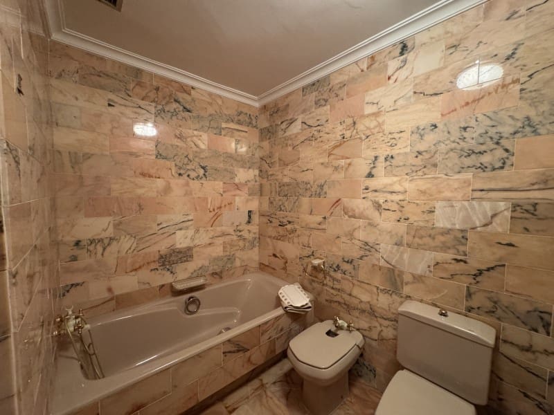 Chalet de 11 habitaciones en Valencia de las Torres en venta con piscina garaje - 212.000 € (Ref: 9933737)