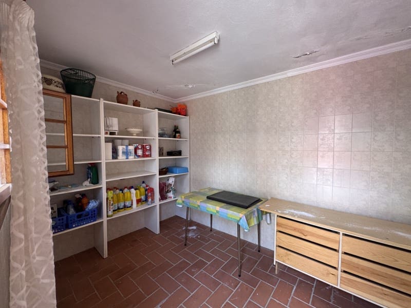 Chalet de 11 habitaciones en Valencia de las Torres en venta con piscina garaje - 212.000 € (Ref: 9933737)