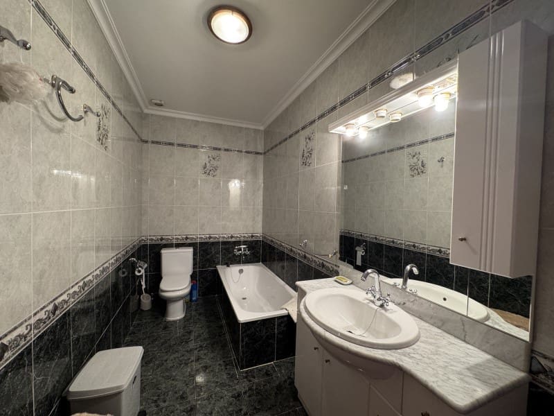 Chalet de 11 habitaciones en Valencia de las Torres en venta con piscina garaje - 212.000 € (Ref: 9933737)