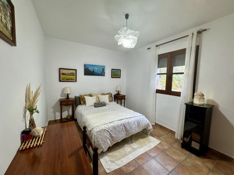 Finca/Casa Rural de 7 habitaciones en Valencia de Alcántara en venta - 490.000 € (Ref: 9945397)