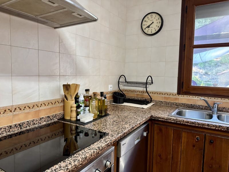 Finca/Casa Rural de 7 habitaciones en Valencia de Alcántara en venta - 490.000 € (Ref: 9945397)