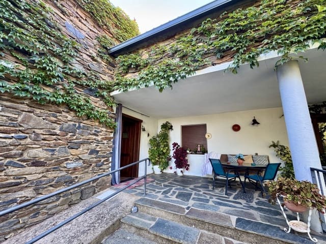 Finca/Casa Rural de 7 habitaciones en Valencia de Alcántara en venta - 490.000 € (Ref: 9945397)