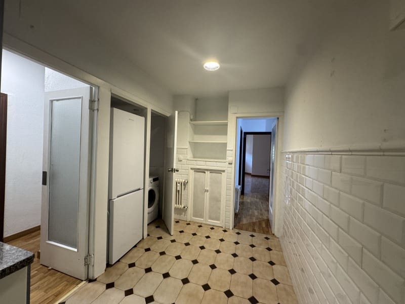 4 sovrum Lägenhet att hyra i Badajoz stad - 1 000 € (Ref: 9964967)