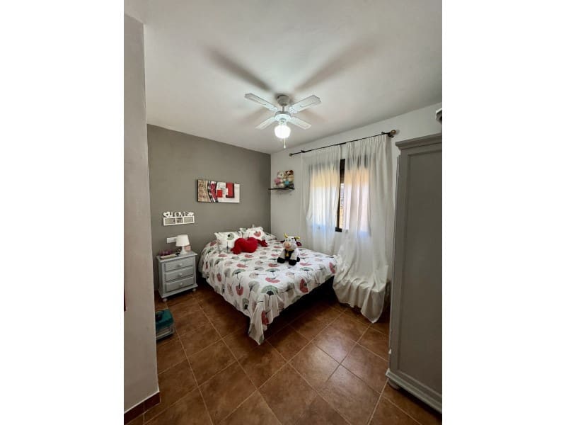 Finca/Casa Rural de 3 habitaciones en San Vicente de Alcántara en venta con piscina - 165.000 € (Ref: 9998447)