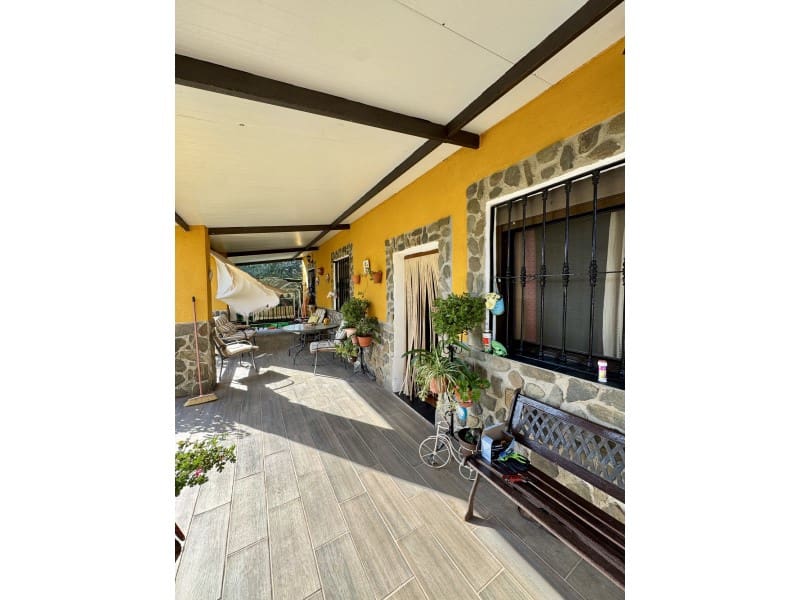 Finca/Casa Rural de 3 habitaciones en San Vicente de Alcántara en venta con piscina - 165.000 € (Ref: 9998447)
