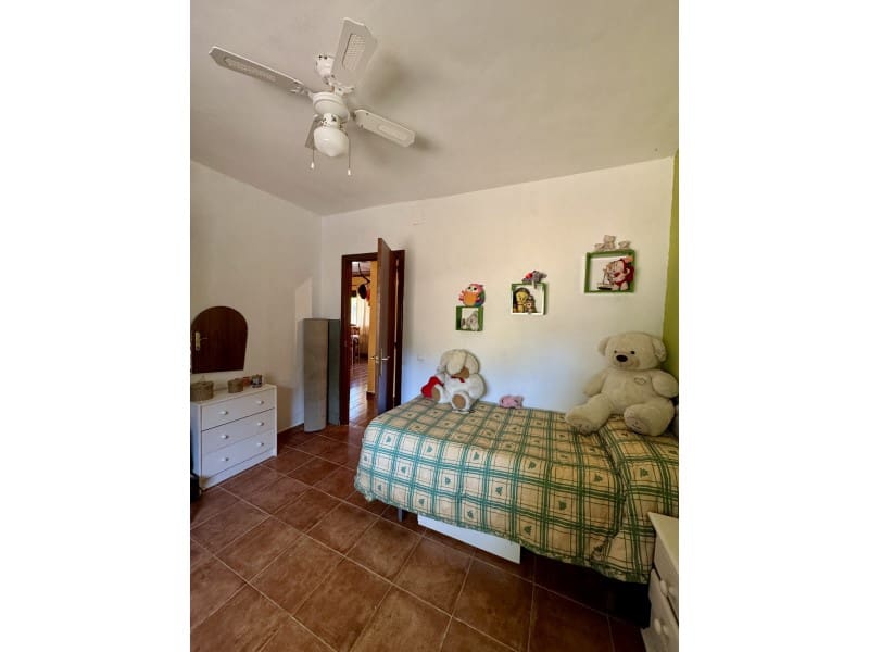Finca/Casa Rural de 3 habitaciones en San Vicente de Alcántara en venta con piscina - 165.000 € (Ref: 9998447)