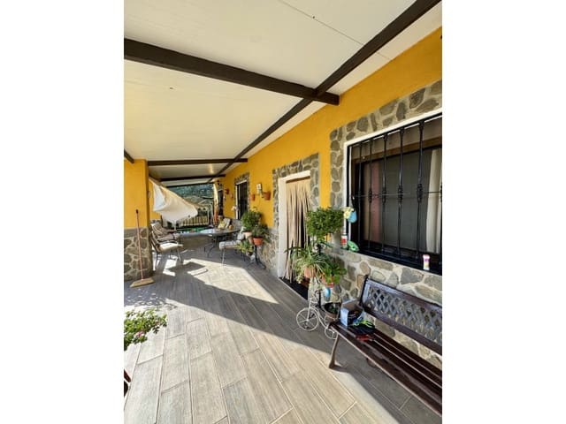 Finca/Casa Rural de 3 habitaciones en San Vicente de Alcántara en venta con piscina - 165.000 € (Ref: 9998447)