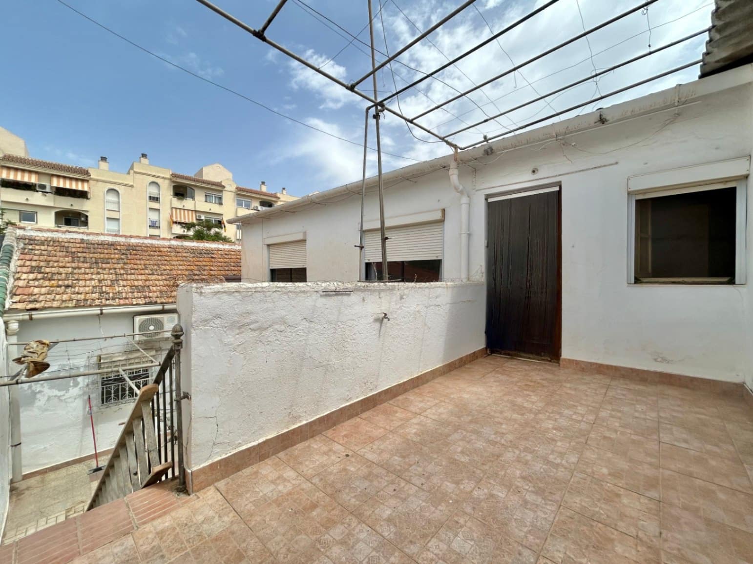 Pareado de 4 habitaciones en Málaga ciudad en venta con garaje - 385.000 € (Ref: 10001024)