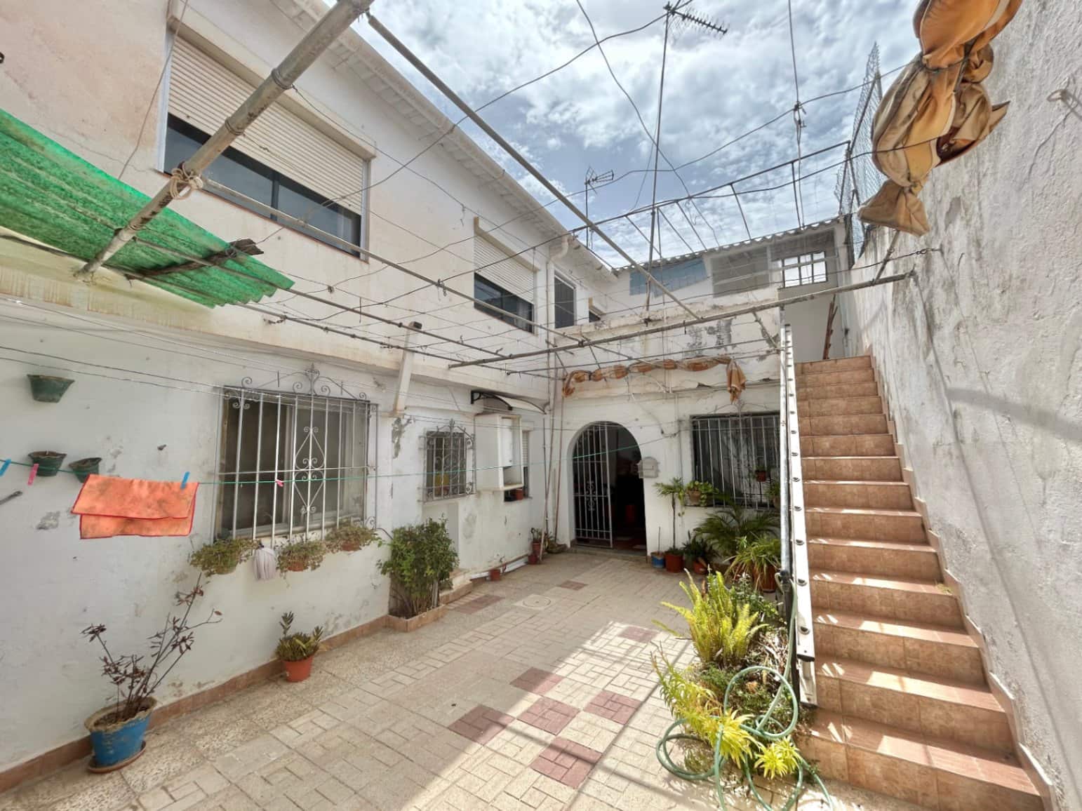 Pareado de 4 habitaciones en Málaga ciudad en venta con garaje - 385.000 € (Ref: 10001024)