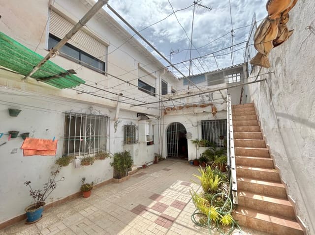 Pareado de 4 habitaciones en Camino de Antequera, Málaga ciudad en venta con garaje - 385.000 € (Ref: 10001024)