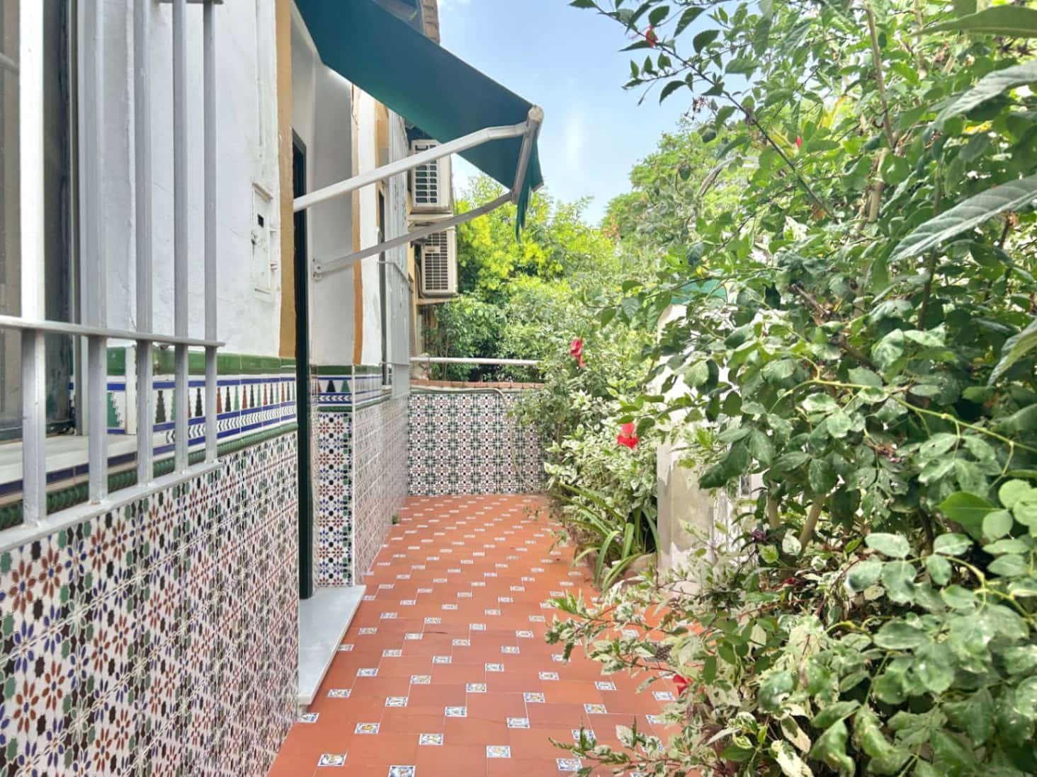 Pareado de 4 habitaciones en Málaga ciudad en venta con garaje - 385.000 € (Ref: 10001024)
