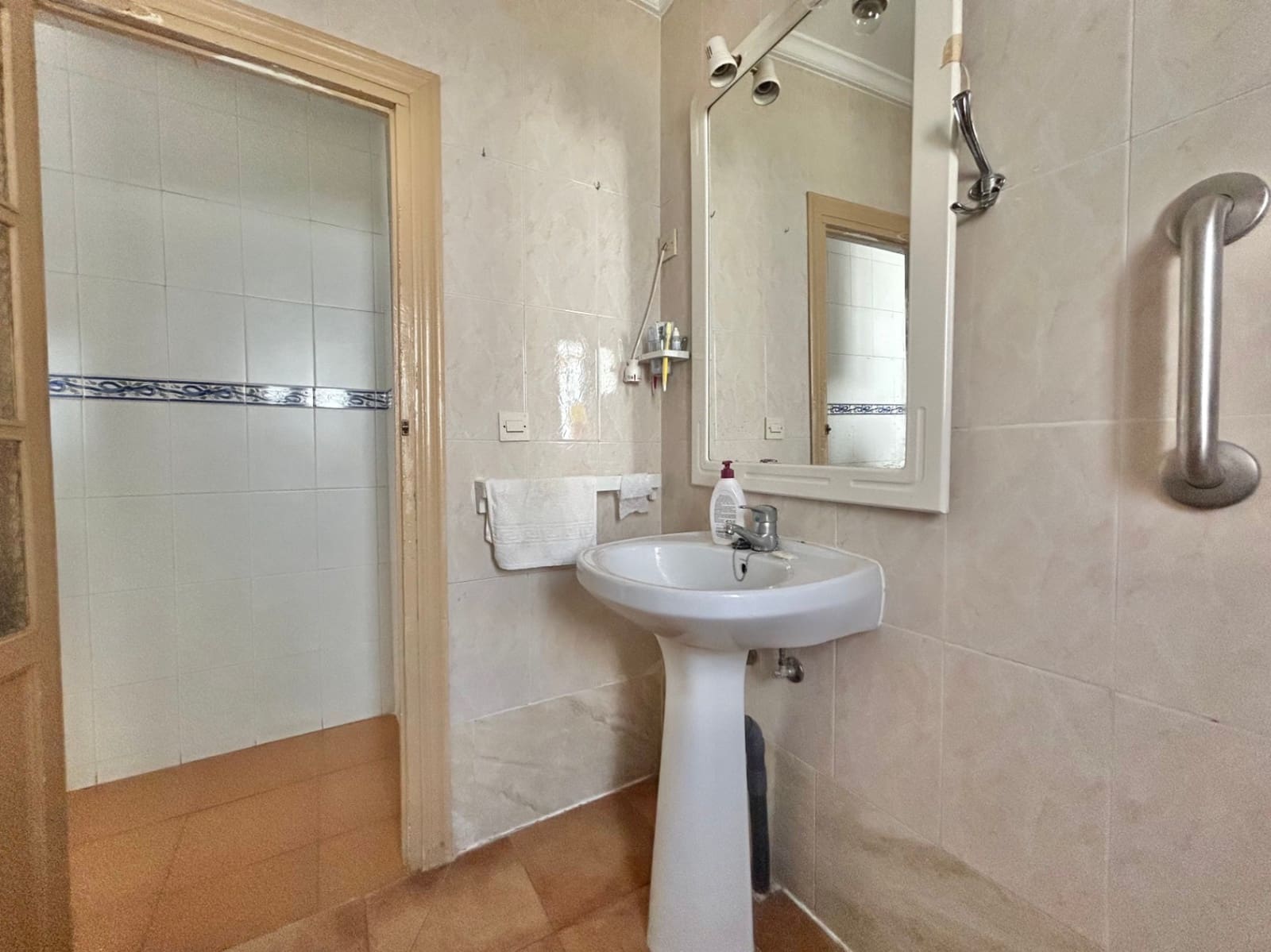 Pareado de 4 habitaciones en Málaga ciudad en venta con garaje - 385.000 € (Ref: 10001024)