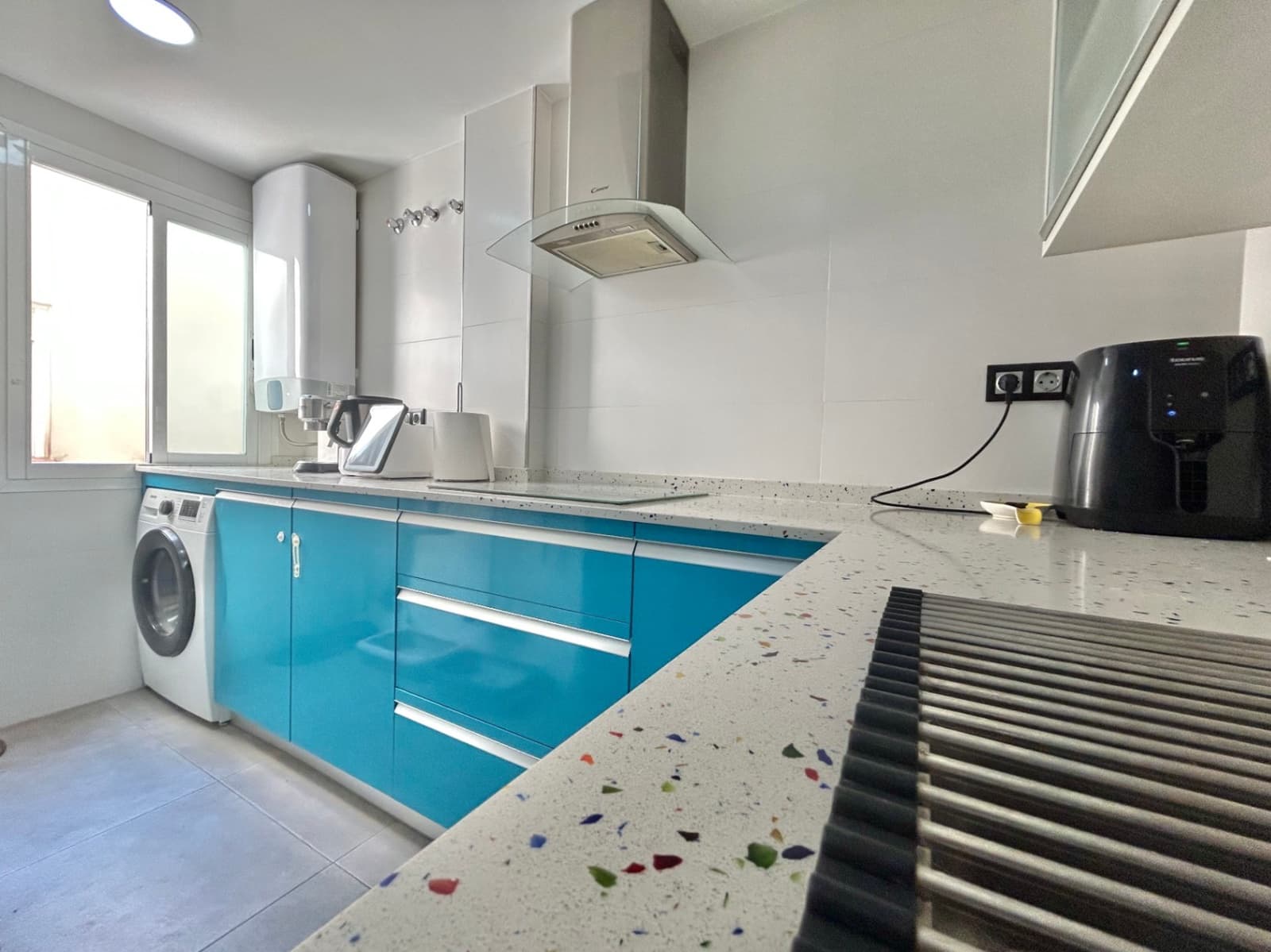 4 bedroom Penthouse for sale in Malaga city with garage - € 415,000 (Ref: 10014316)