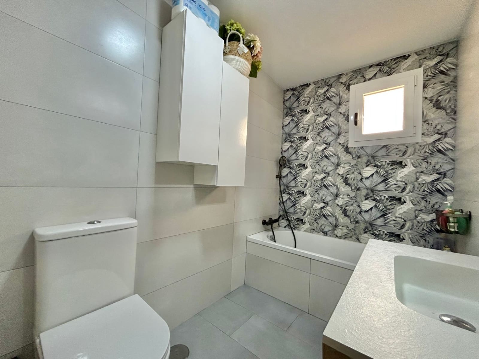 4 bedroom Penthouse for sale in Malaga city with garage - € 415,000 (Ref: 10014316)