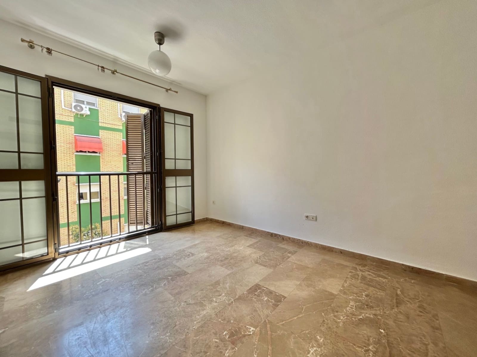 1 sovrum Lägenhet till salu i Malaga stad - 240 000 € (Ref: 10033216)