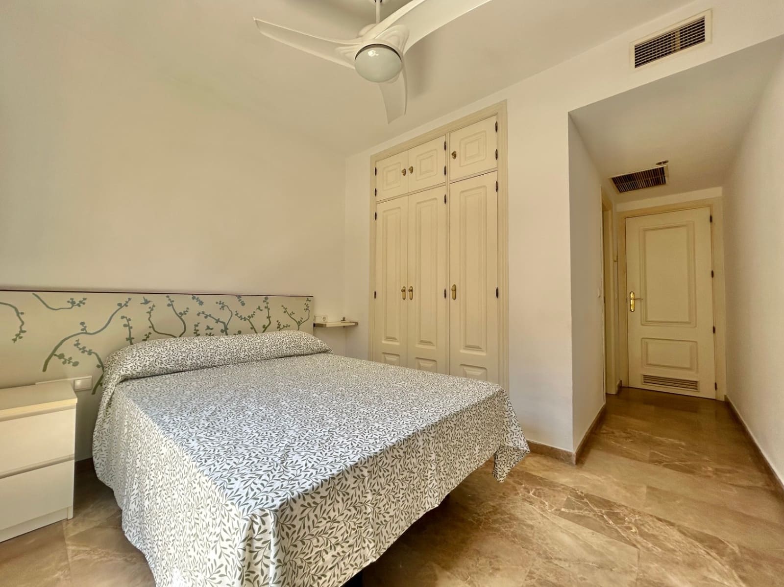 1 sovrum Lägenhet till salu i Malaga stad - 240 000 € (Ref: 10033216)