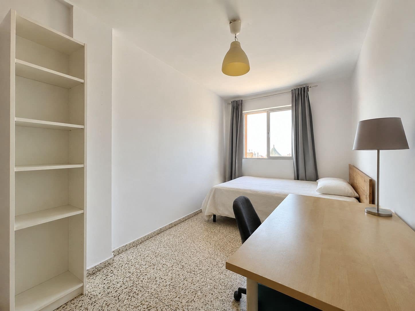 5 sypialnia Apartament na sprzedaż w Miasto Malaga - 400 000 € (Ref: 10034586)
