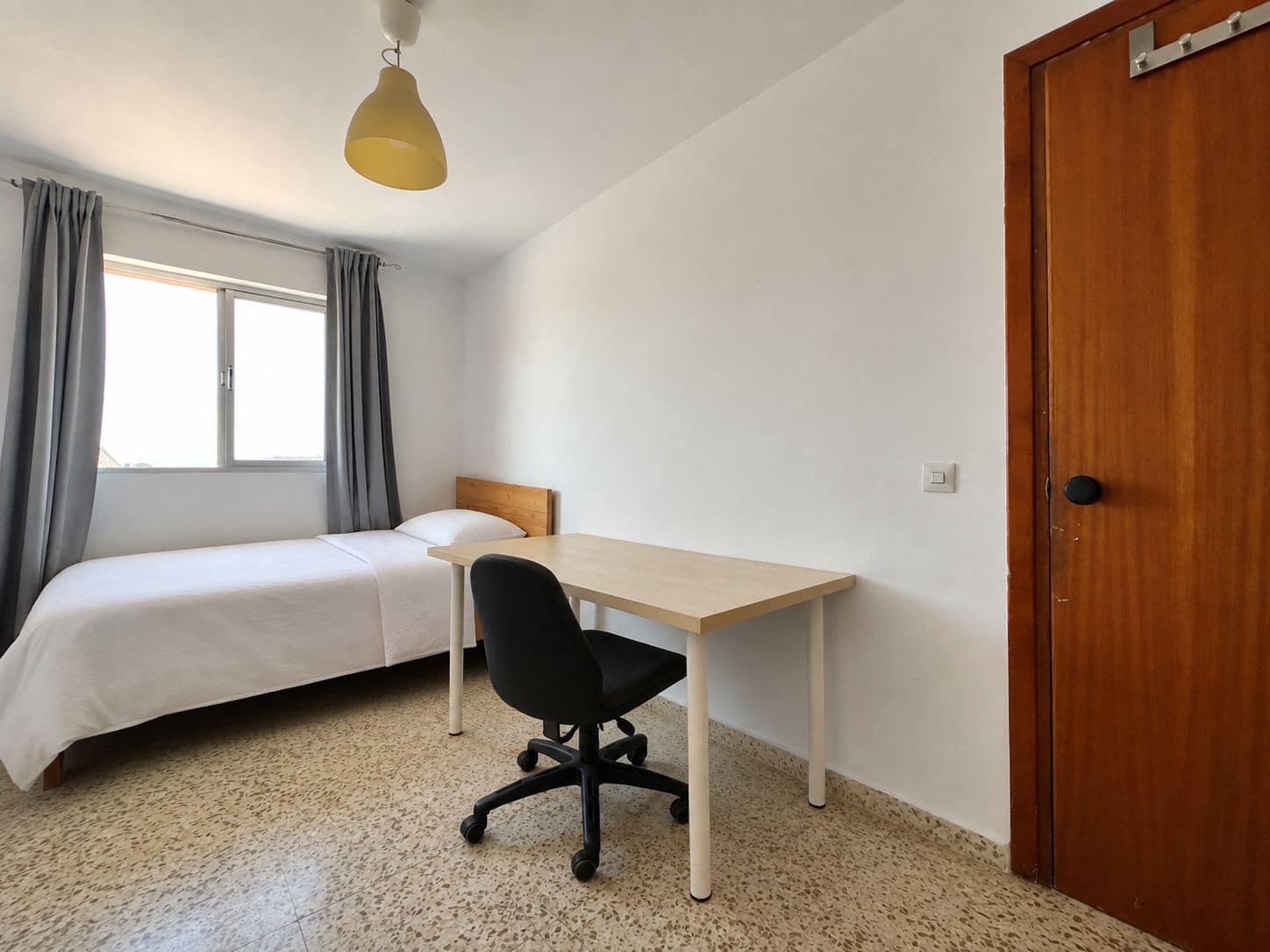 5 sypialnia Apartament na sprzedaż w Miasto Malaga - 400 000 € (Ref: 10034586)