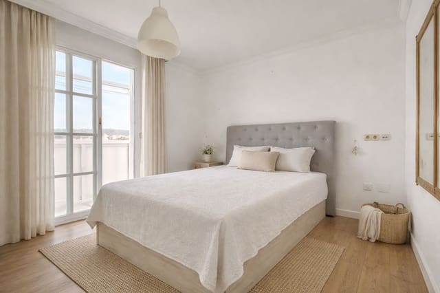 3 soveværelse Penthouse til salg i Jardin de la Abadia, Málaga by - € 364.000 (Ref: 10044036)
