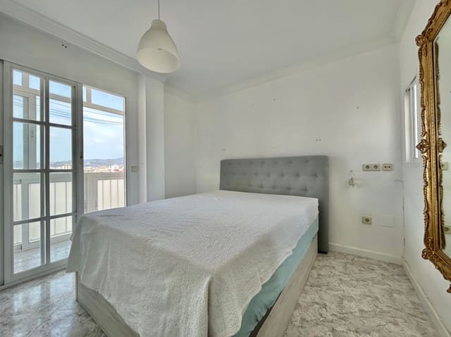 3 soveværelse Penthouse til salg i Jardin de la Abadia, Málaga by - € 364.000 (Ref: 10044036)